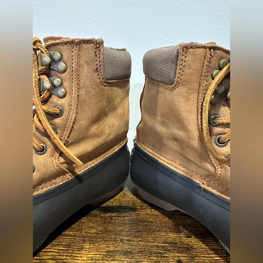 Sperry Top Sider Women’s Brown Waterproof Boots Size 5